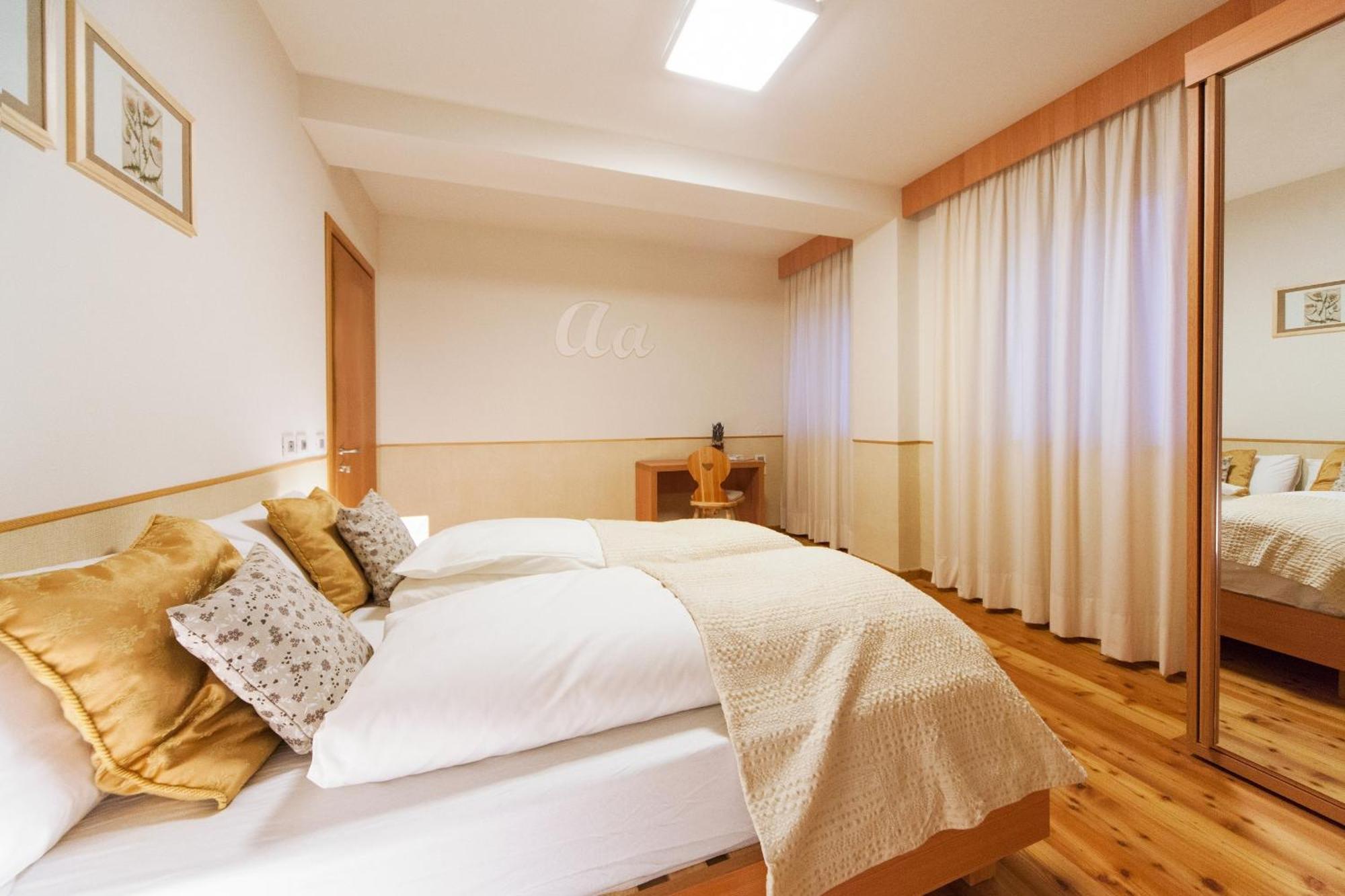 Lumen Otel Falcade Oda fotoğraf